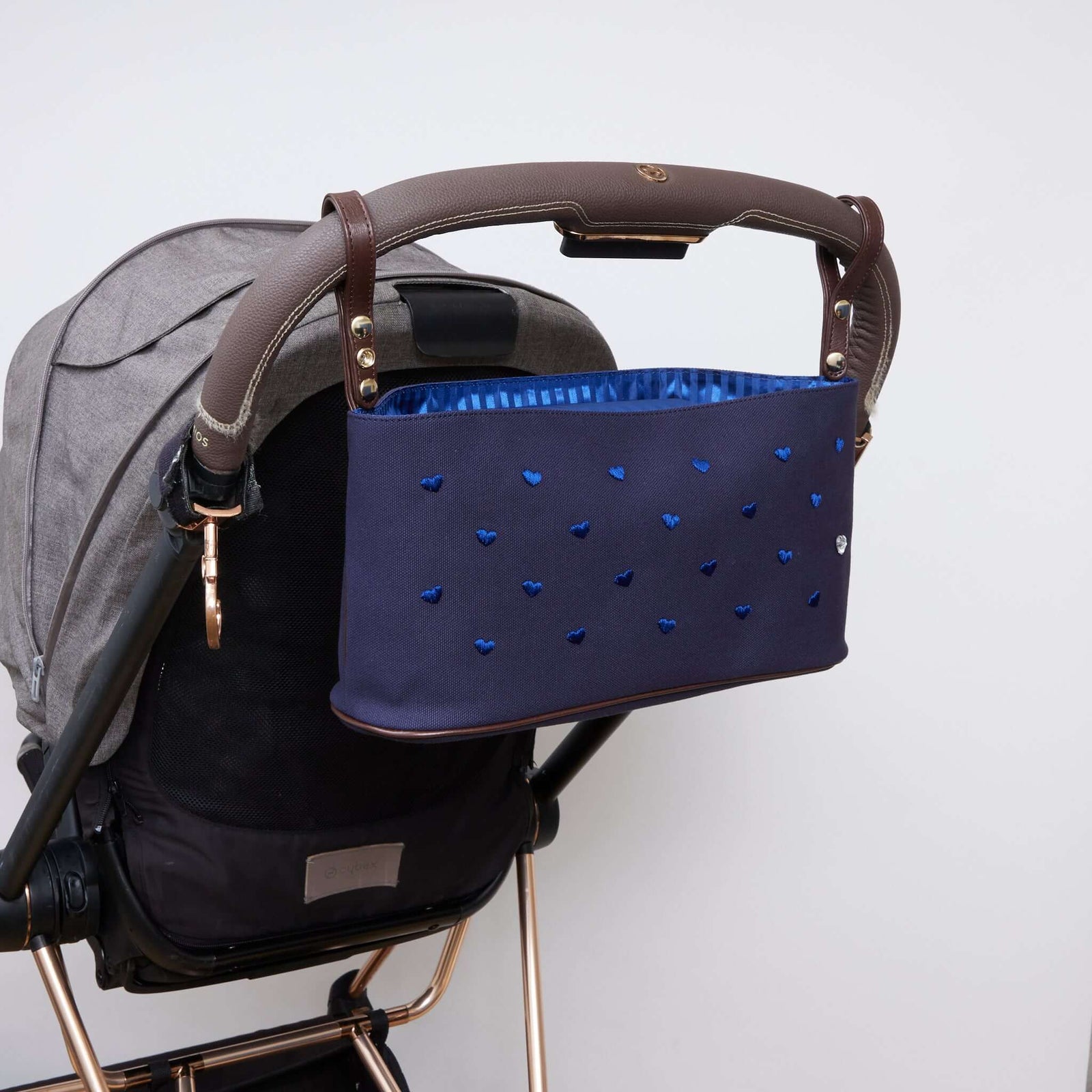 HUGGY（ネイビー♡ ）- Navy – iream(アイリアム)【公式】